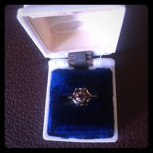 Ruby or garnet gold cluster ring